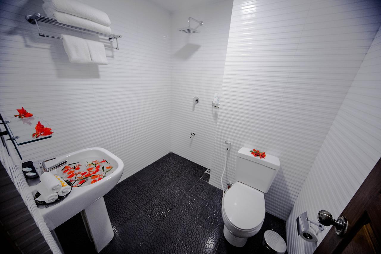 81 Central Hotel نياونغ شوي المظهر الخارجي الصورة